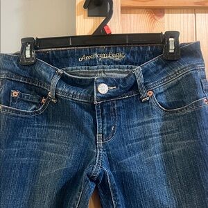 American Eagle Outfitters Dark Blue Jeans size 6 regular